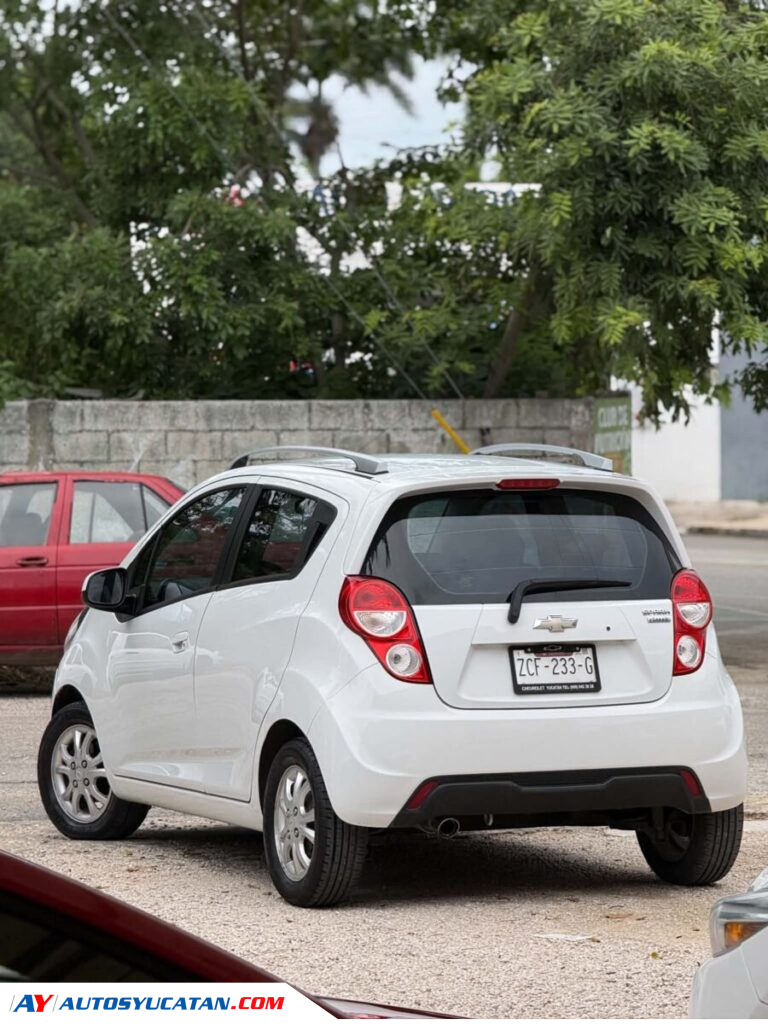 COMO NUEVO CHEVROLET SPARK CLASIC LTZ 2017