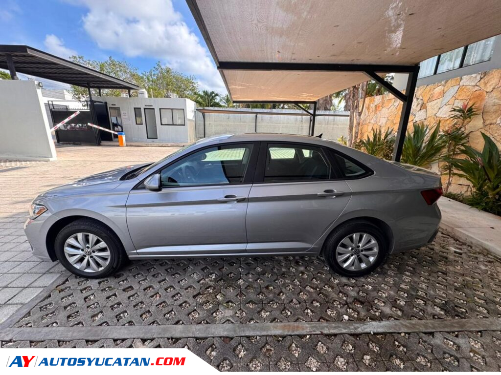 Volkswagen Jetta Comfortline 2023