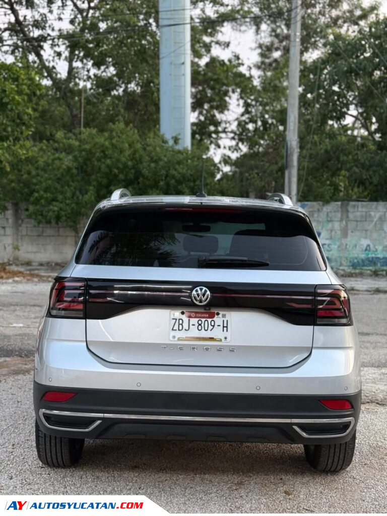 IMPECABLE VOLKSWGEN T CROSS HIGHLINE 2020