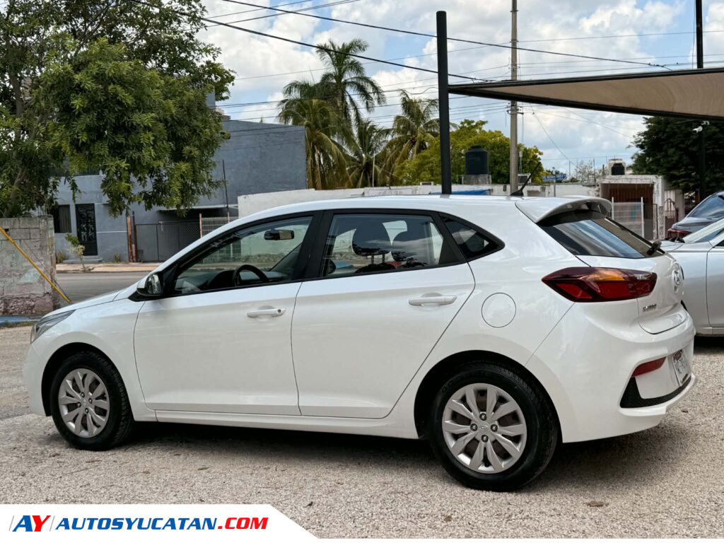 IMPECABLE HYUNDAI ACCENT HATCHBACK 2018