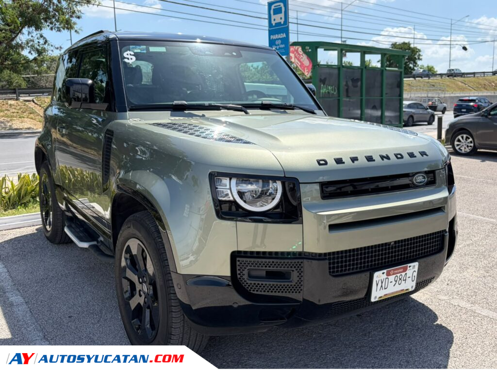Land Rover Defender 2024
