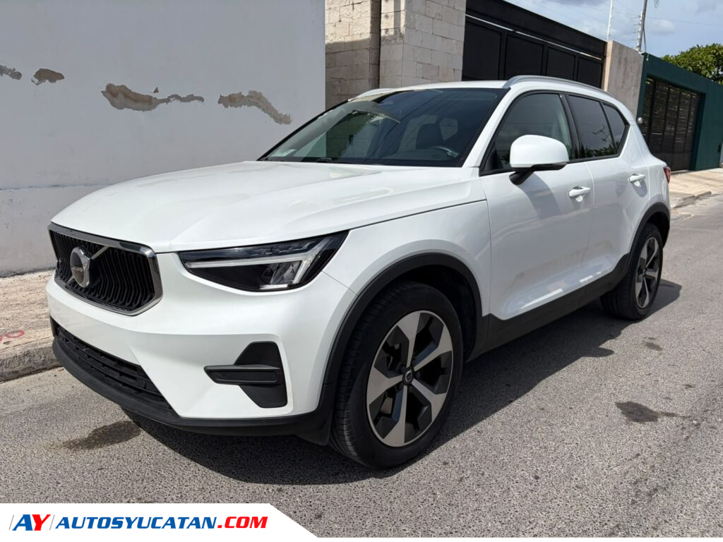 Volvo XC40 B4 Plus 2023