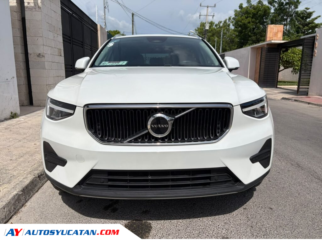 Volvo XC40 B4 Plus 2023