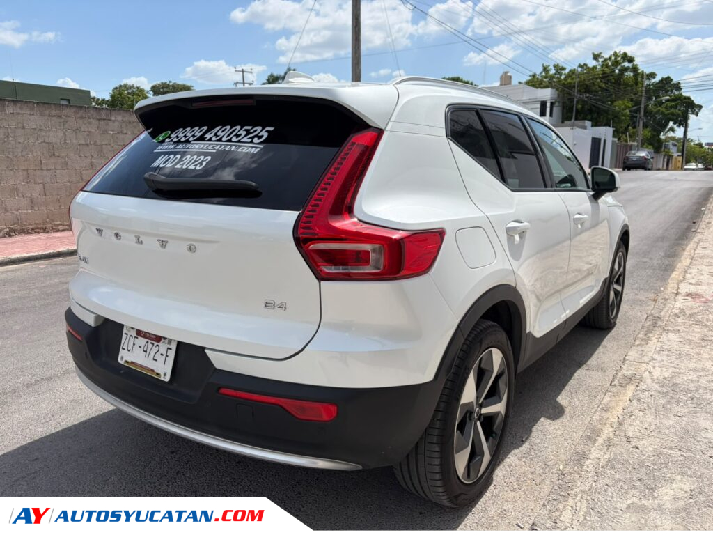 Volvo XC40 B4 Plus 2023