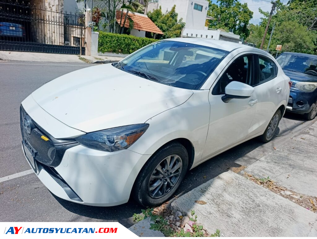 Mazda 2 Sedan i Sport 2025