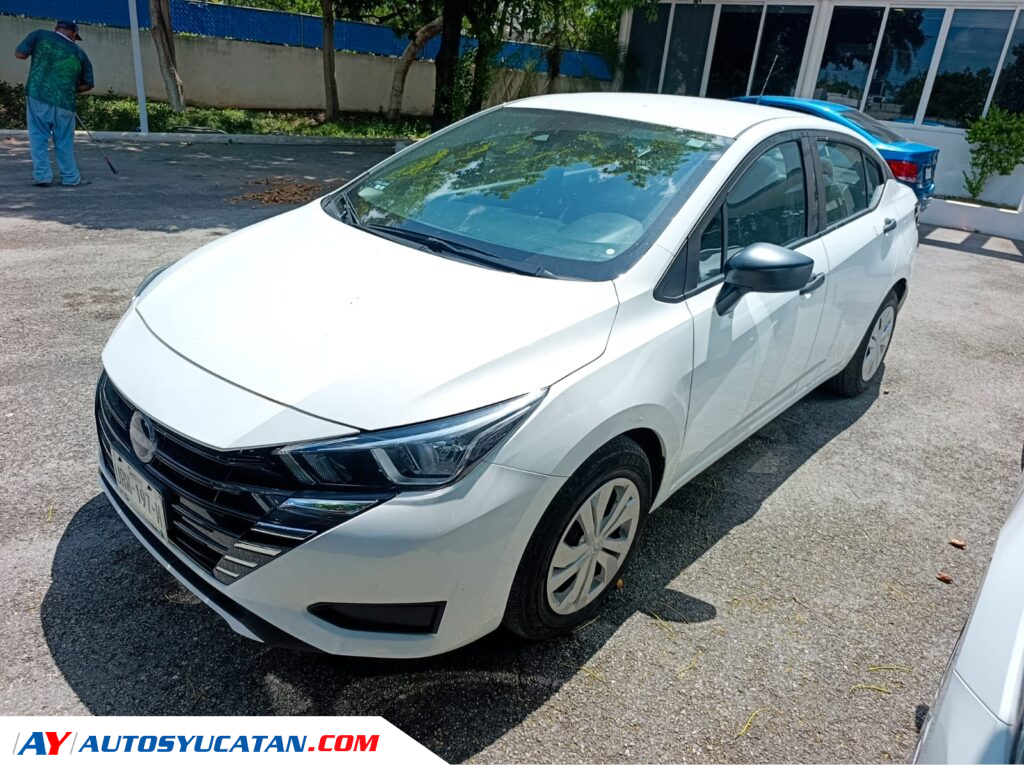 Nissan Versa 2024