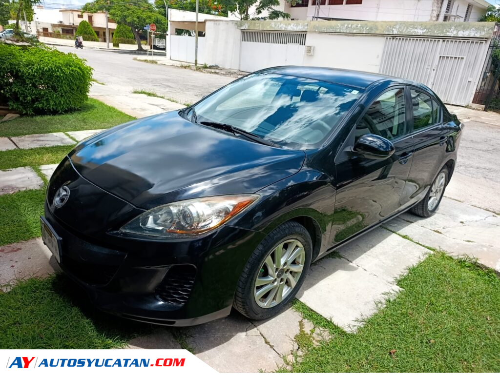 Mazda 3 Sedan 2013