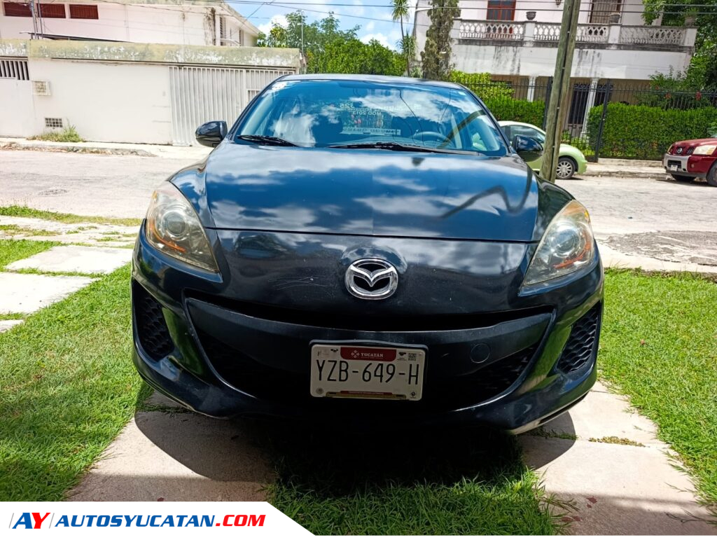 Mazda 3 Sedan 2013