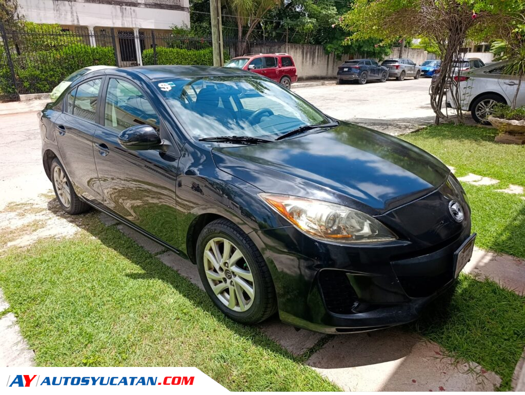 Mazda 3 Sedan 2013