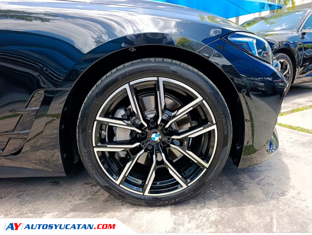 BMW 430i 2025