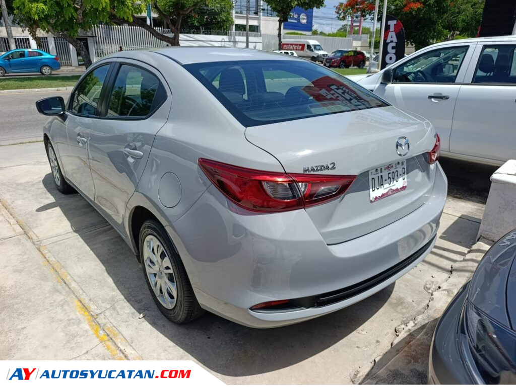 Mazda 2 2025