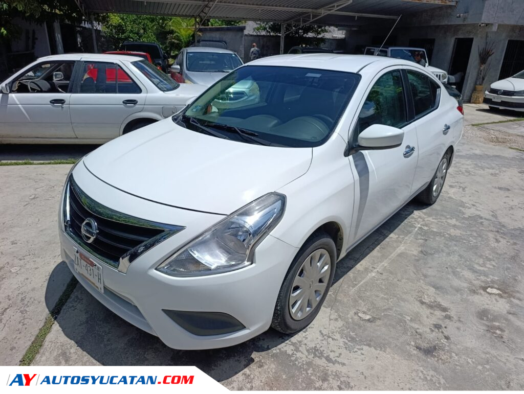 Nissan Versa 2018