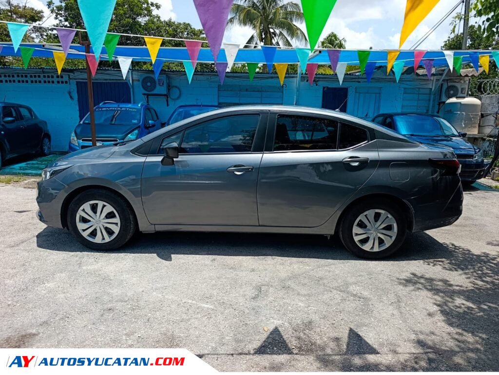 Nissan Versa Sense 2022