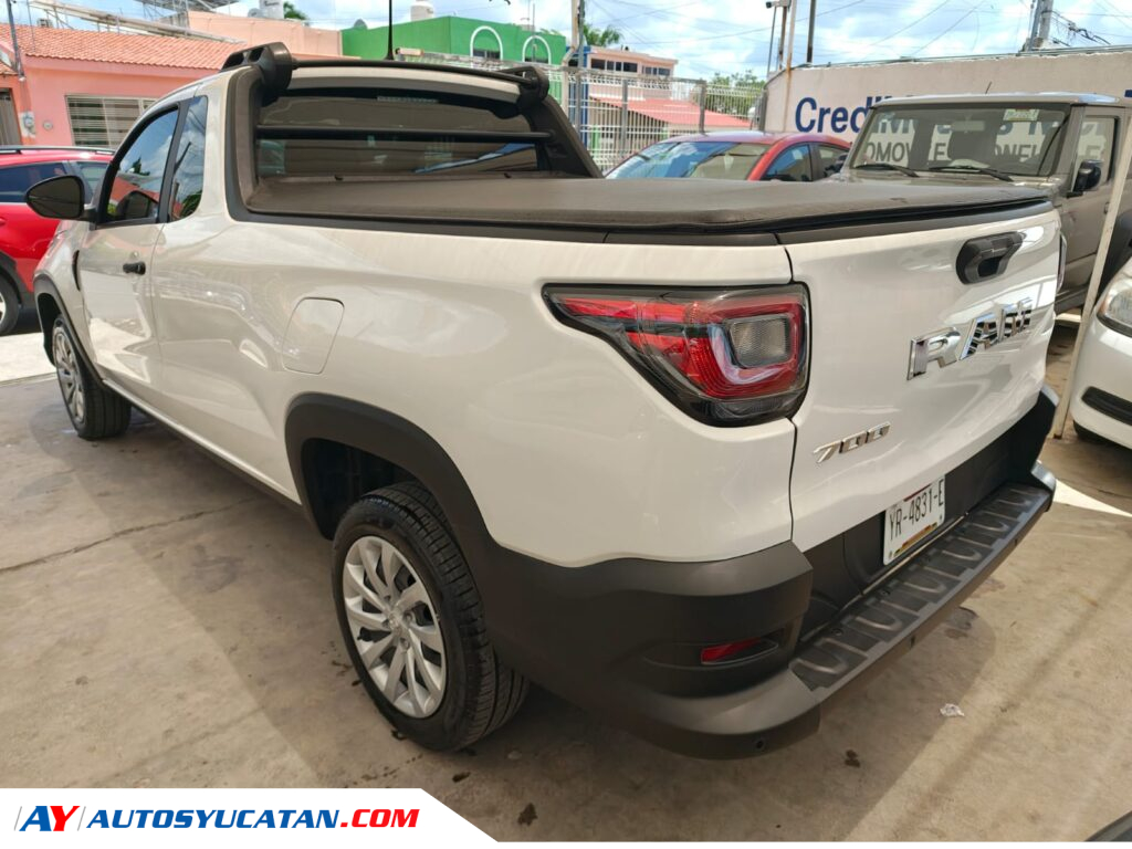 Dodge RAM 700 Standard con clima 2025