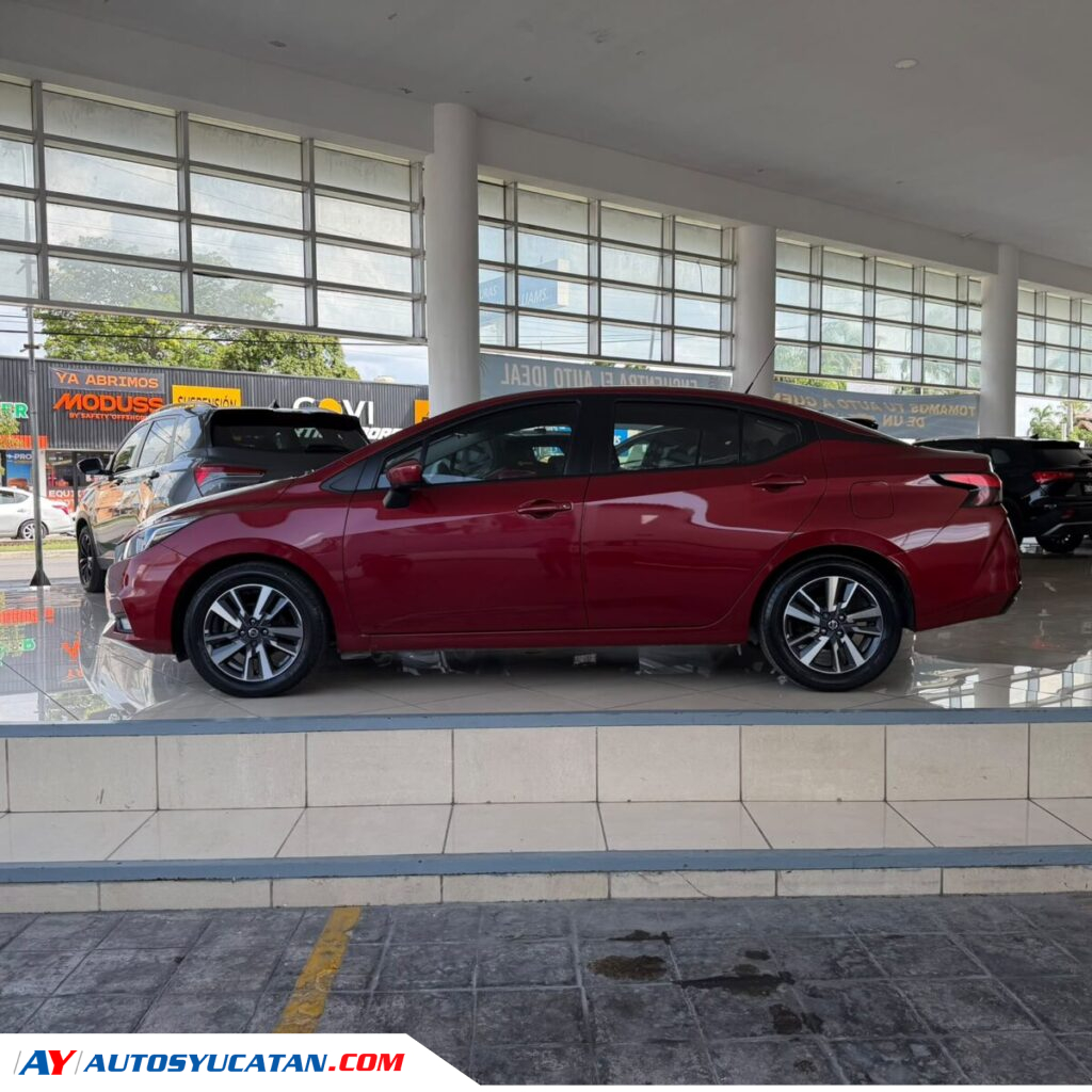 Nissan Versa Advance Estandar 2022