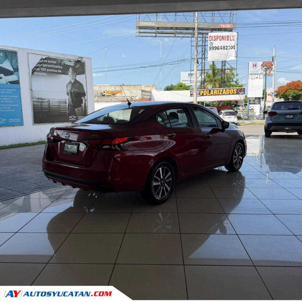 Nissan Versa Advance Estandar 2022