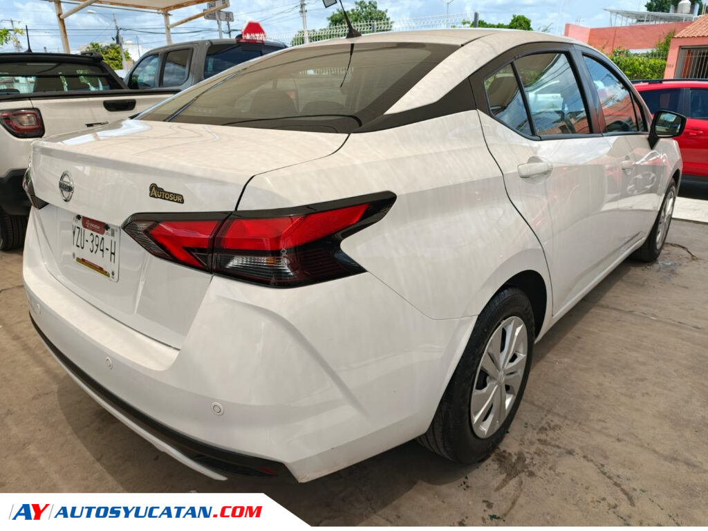 Nissan Versa Sense Standard 2022