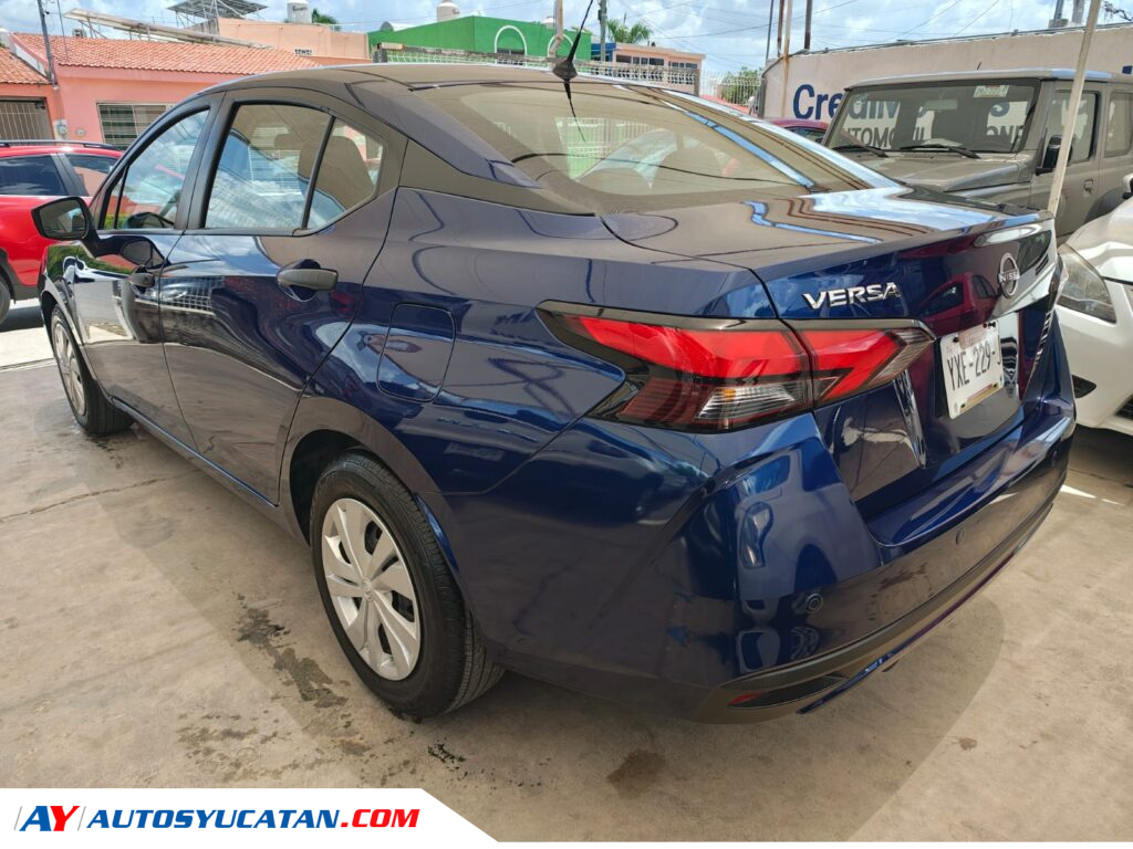 Nissan Versa Sense Automático 2023