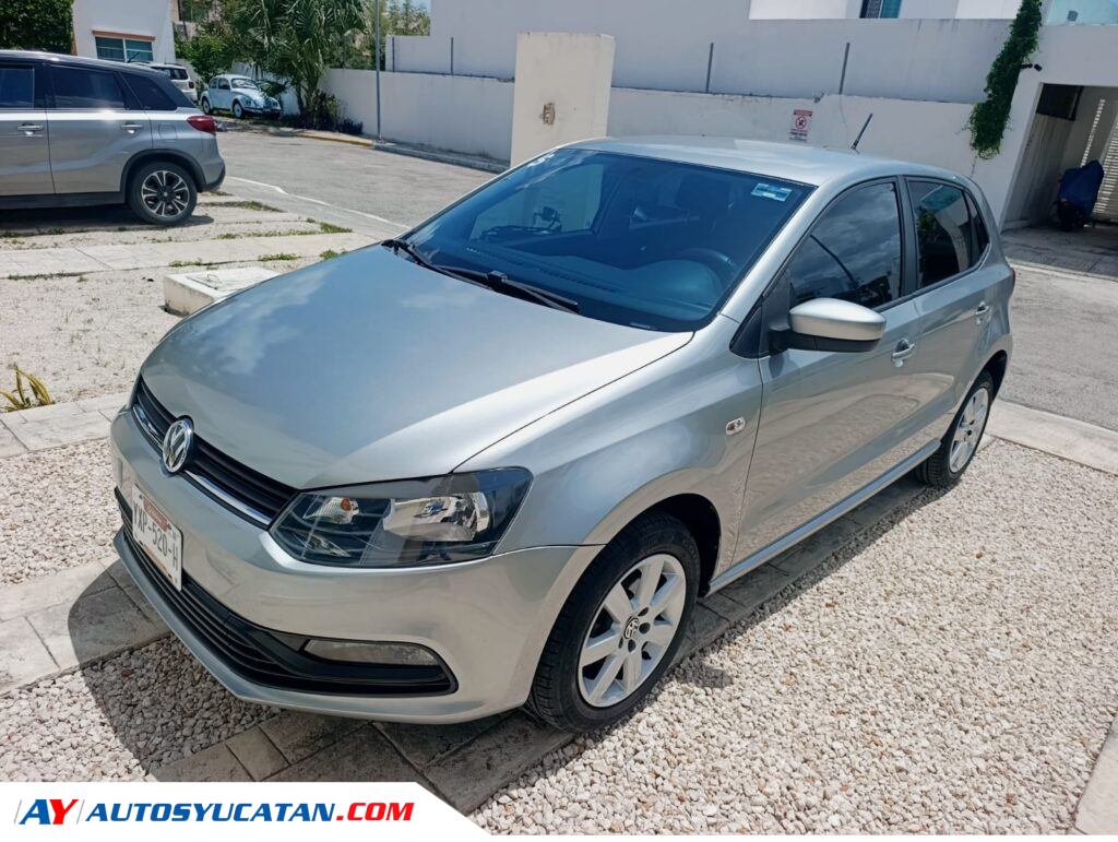 Volkswagen Polo Estándar 2015