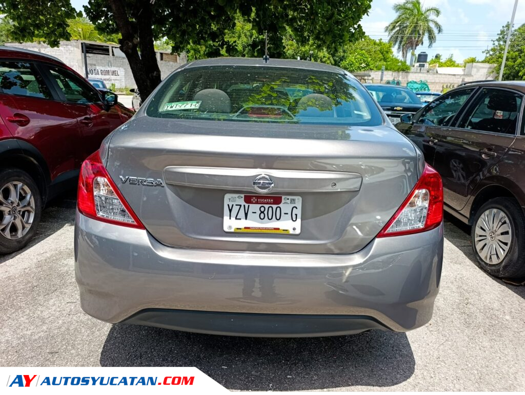Nissan Versa 2019