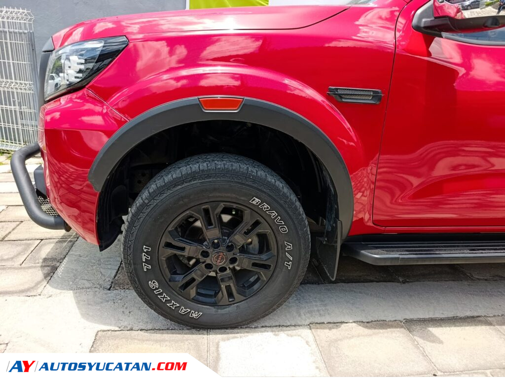 Nissan Frontier Pro-4X 2023