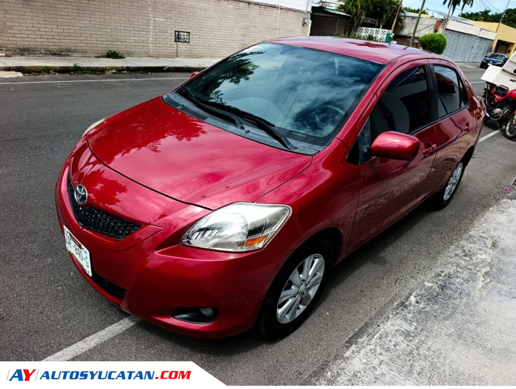 Toyota Yaris Premium 2016