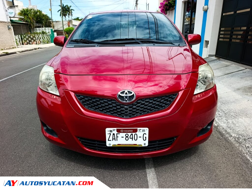 Toyota Yaris Premium 2016