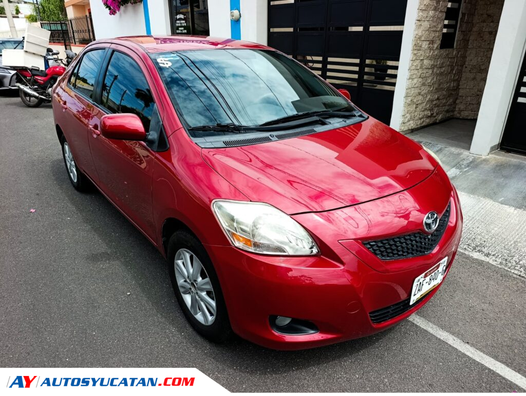 Toyota Yaris Premium 2016