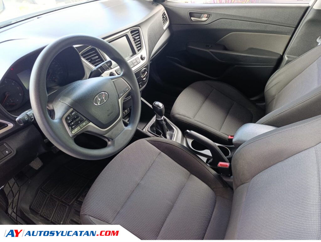 Hyundai Accent STD 2022