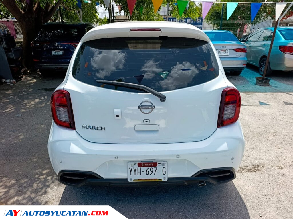 Nissan March 2023