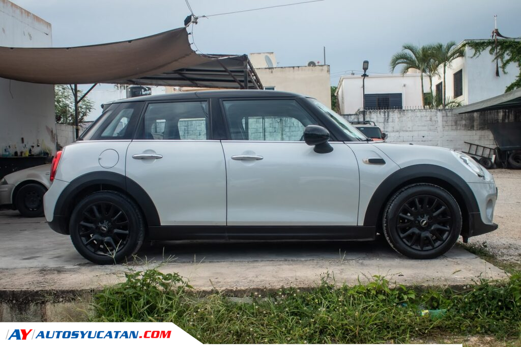 Mini Cooper Chilli 5 Puertas 2017