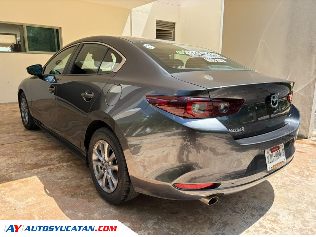 Mazda 3 i Sedan Automático 2024