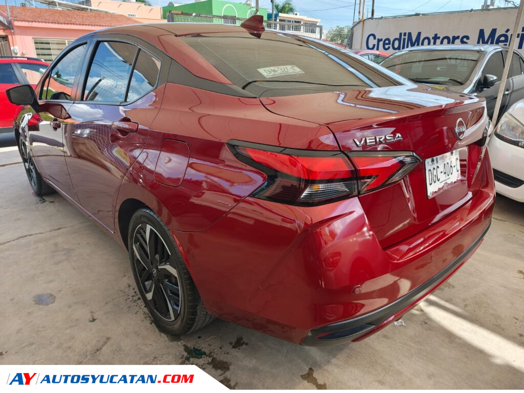 Nissan Versa EXCLUSIVE  Automático 2023