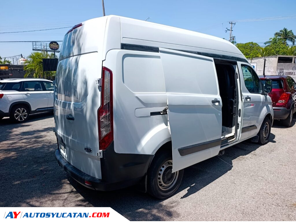 Ford Transit 2022