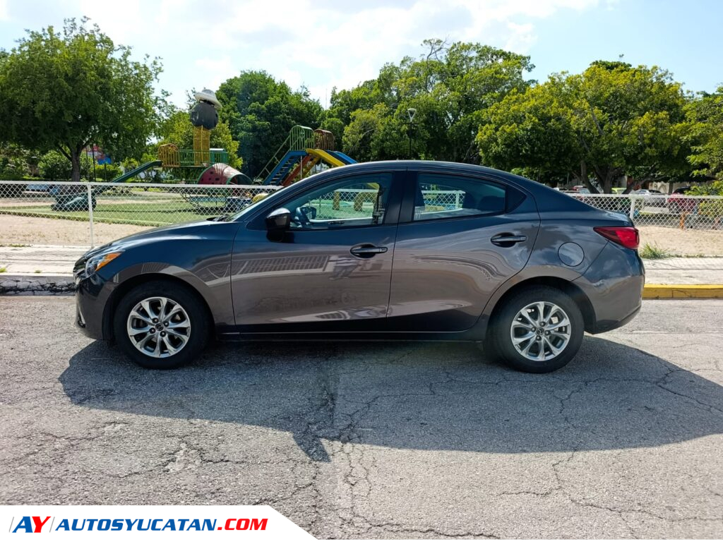 Mazda 2 I Touring Sedan Standar 2019