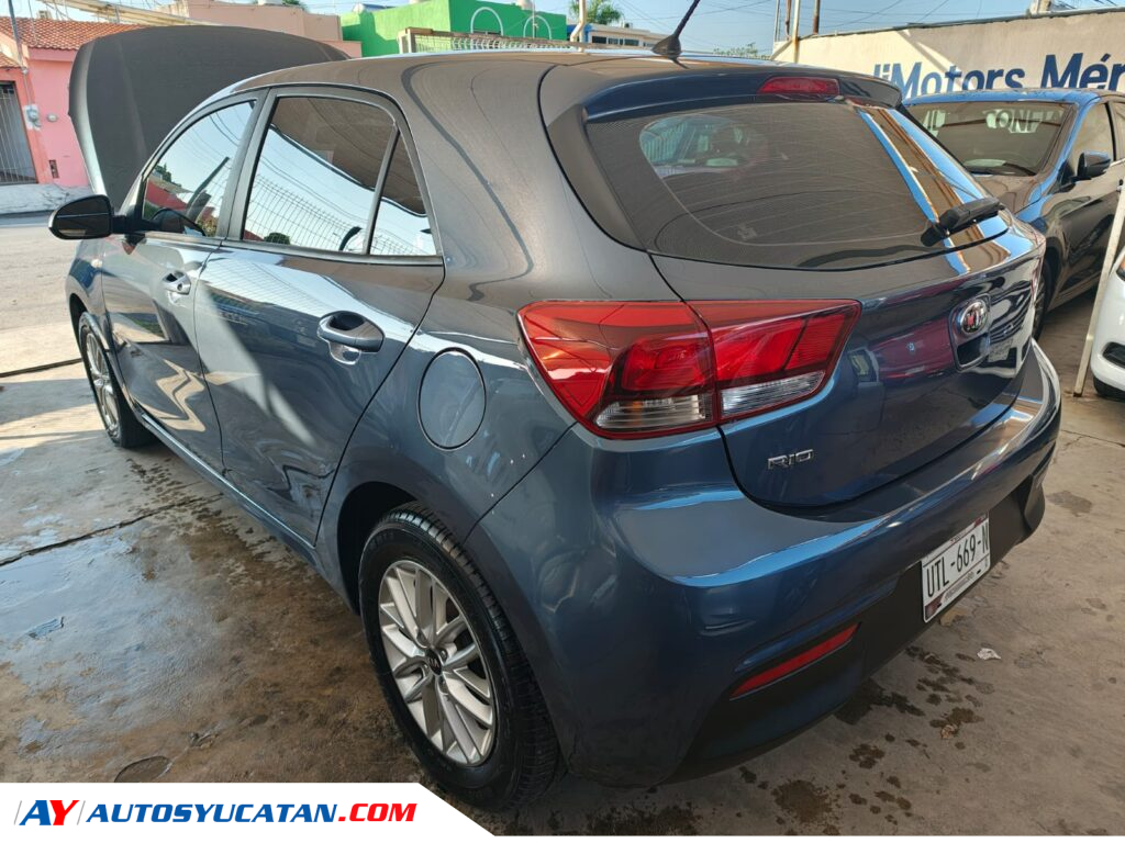 KIia Rio LX Automático 2018