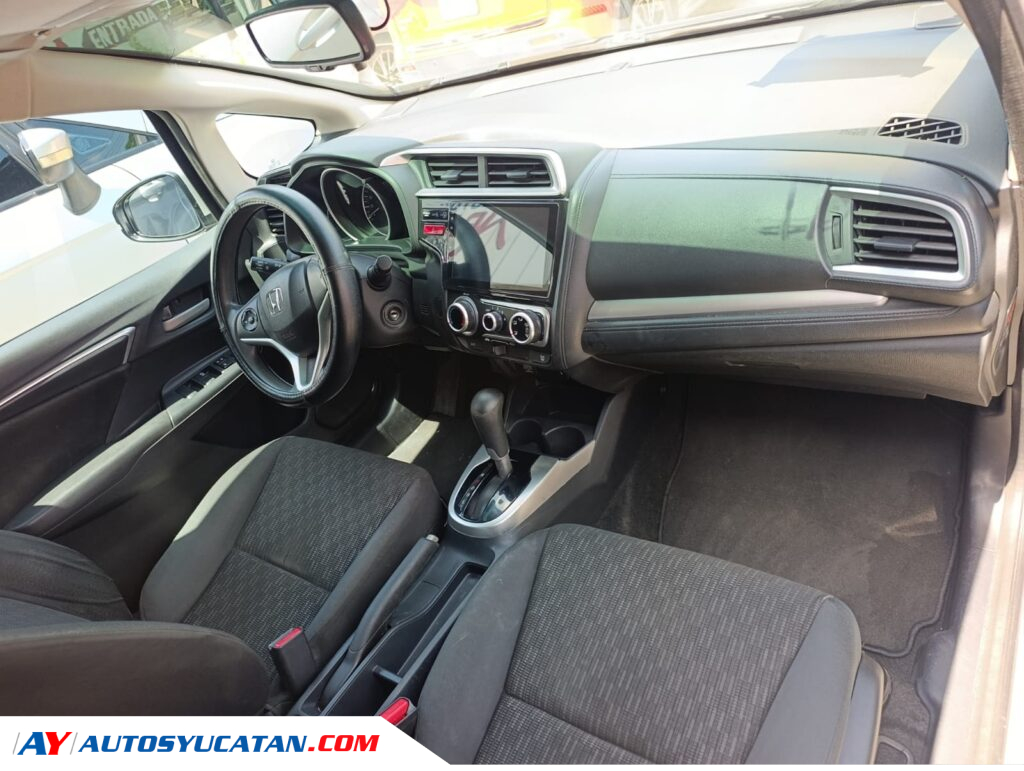 Honda Fit Hatchback 2015