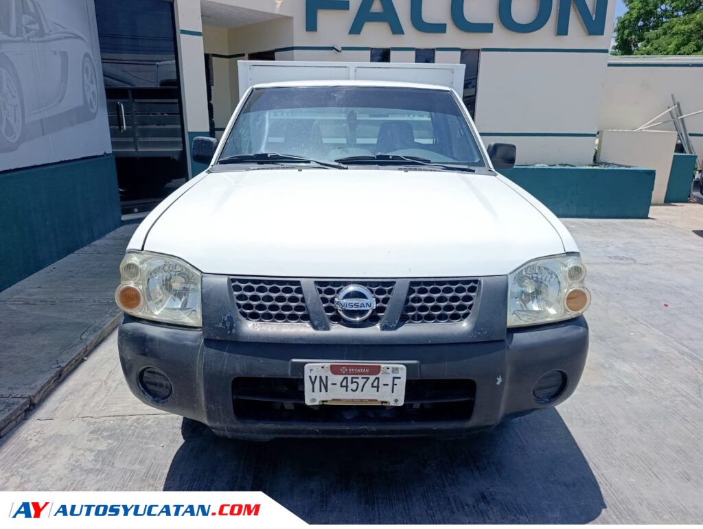 Nissan NP300 Estacas 2015
