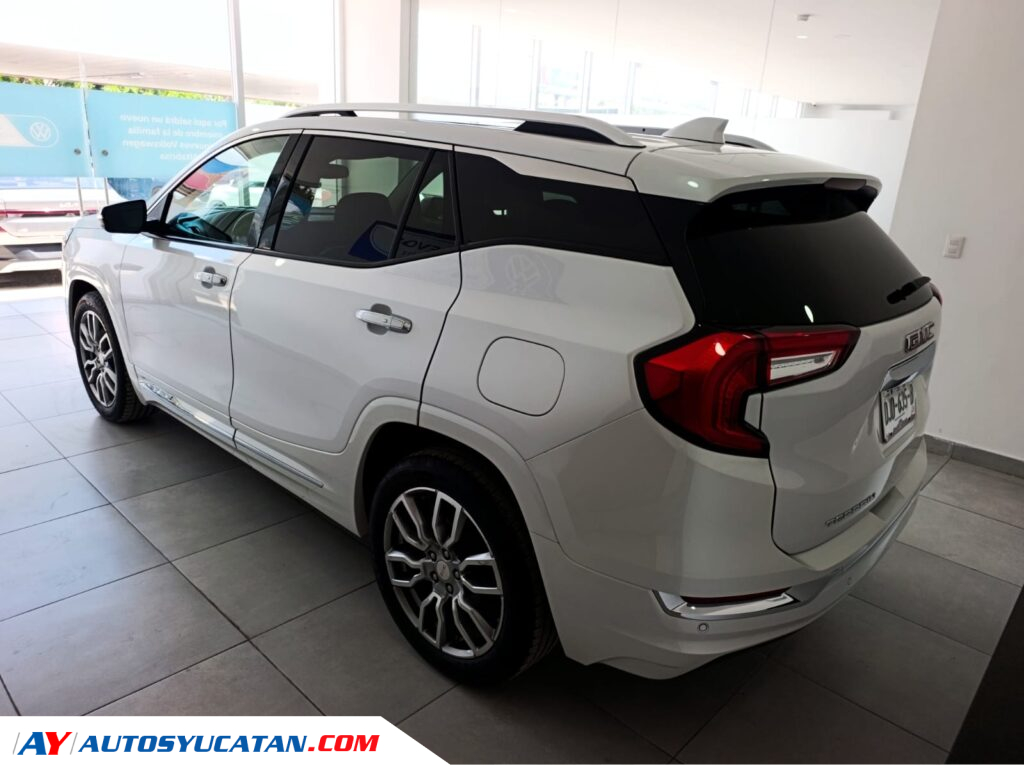 GMC Terrain Denali 2023