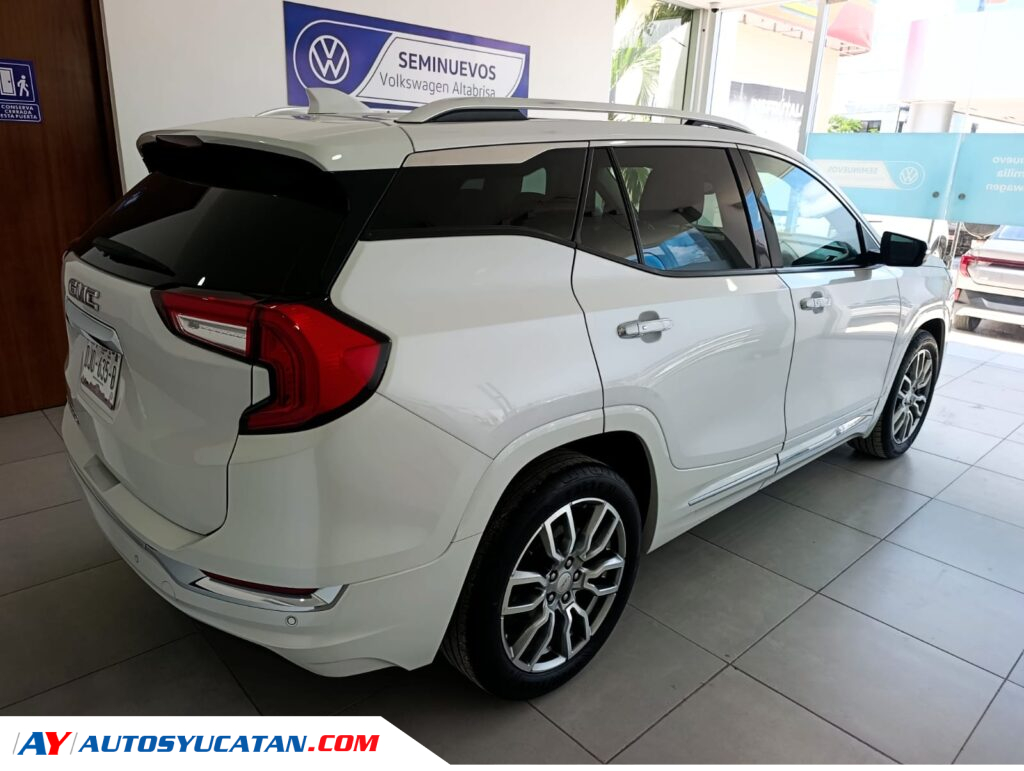 GMC Terrain Denali 2023