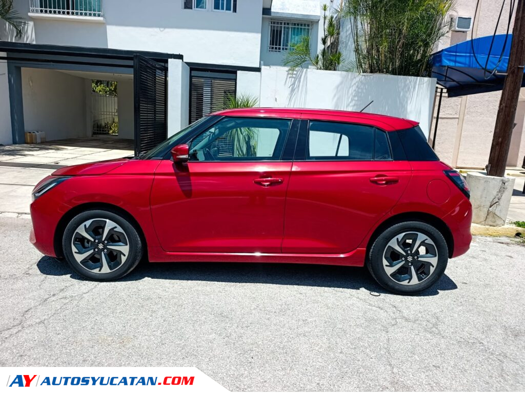 Suzuki Swift Boostergreen GLX CVT 2025