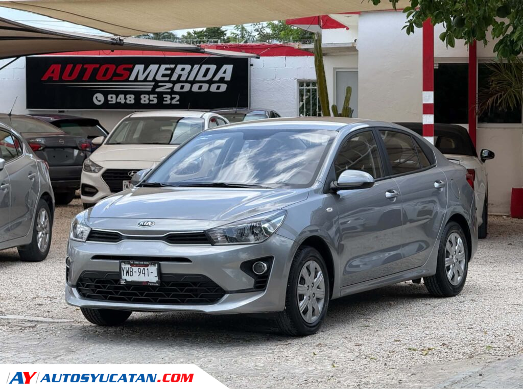 IMPECABLE KIA RIO SEDAN 2021
