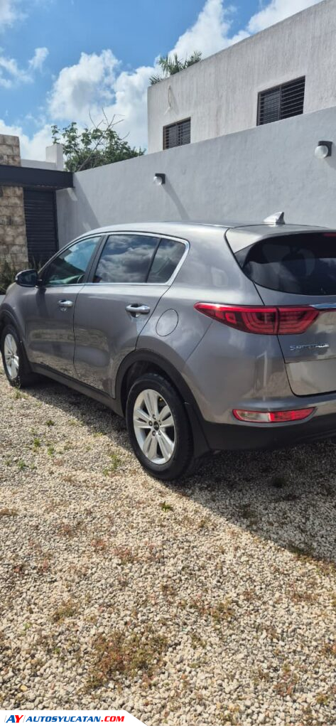 KIA SPORTAGE EX 2018