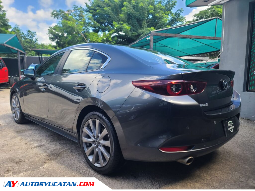 Mazda 3 Sport 2024