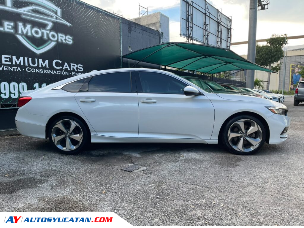 Honda Accord Touring 2020