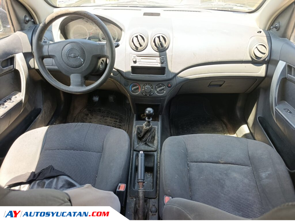 Chevrolet Aveo LT 2013