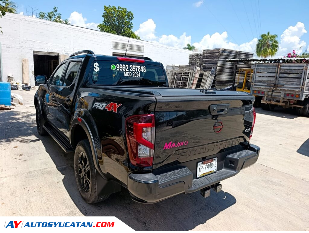 Nissan Frontier PRO-4X 4x4 2024