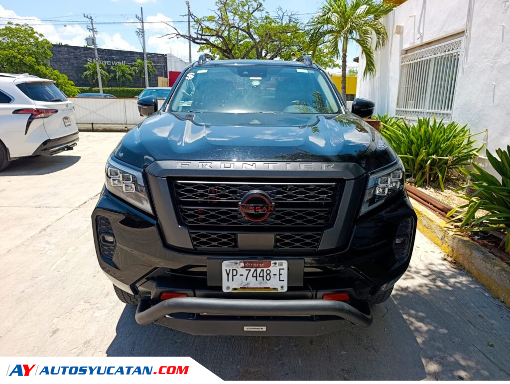 Nissan Frontier PRO-4X 4x4 2024