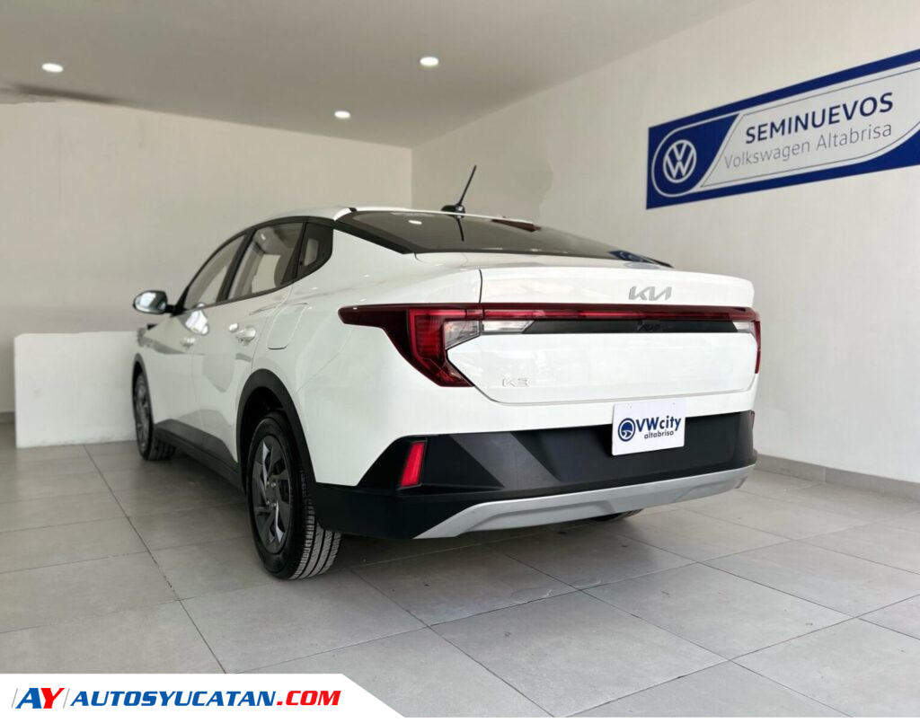 Kia K3 L Automático 2025