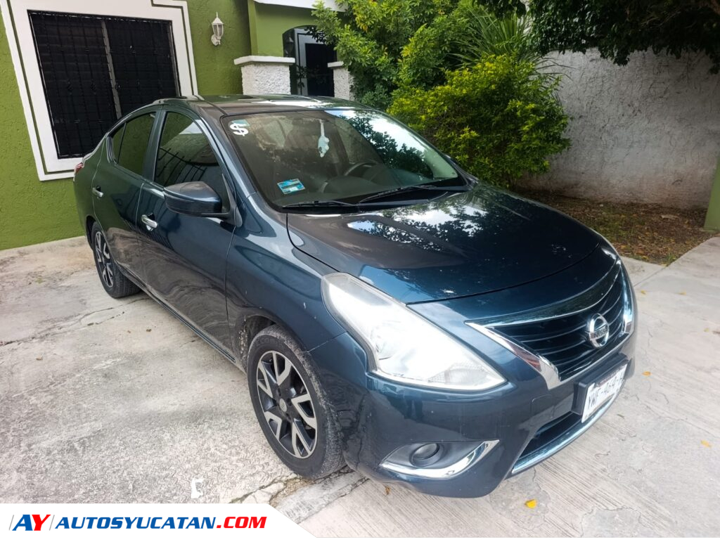 Nissan Versa Exclusive 2015